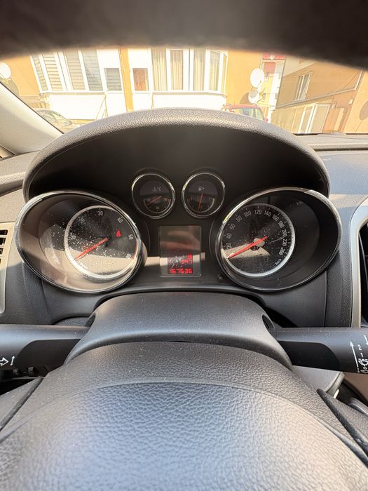 OPEL Astra 2011 — imagine 3
