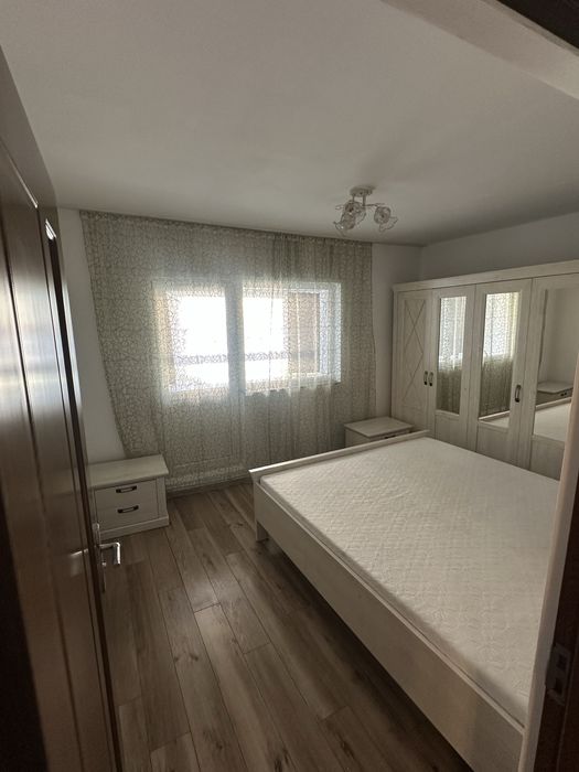 Apartament de inchiriat