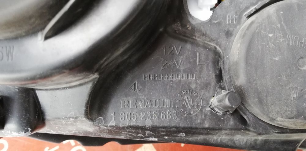 2 броя Ляв фар черен Dacia Duster 2010-2014