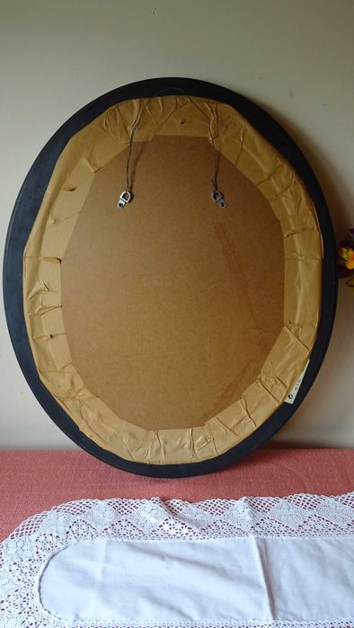 Гоблен  „Дама“,  едър бод, дебел конец, със стъкло и паспарту.