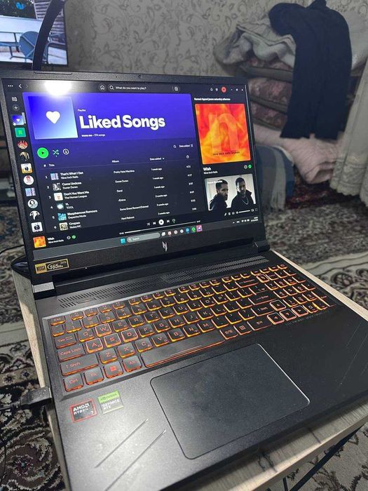 Игровой ноутбук acer nitro v16 R7 8845 RTX 4060 8GB 16GB  ДО НГ $750