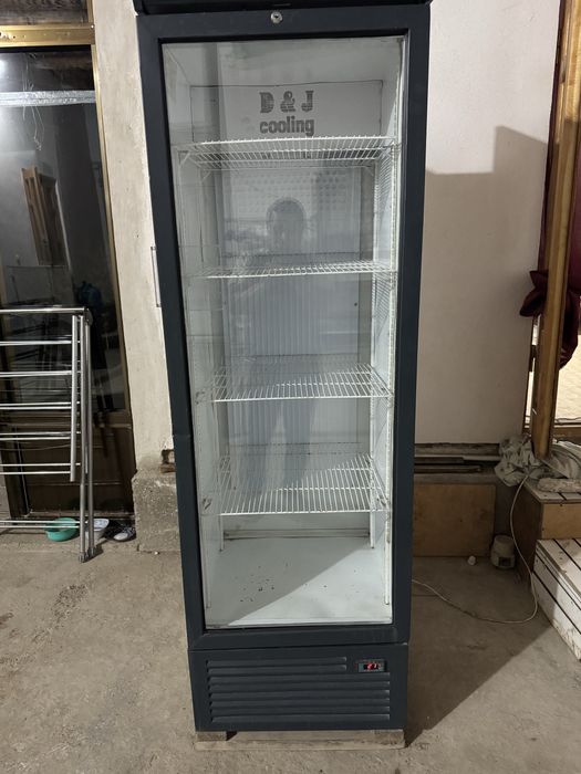 Холоделник Сотилади