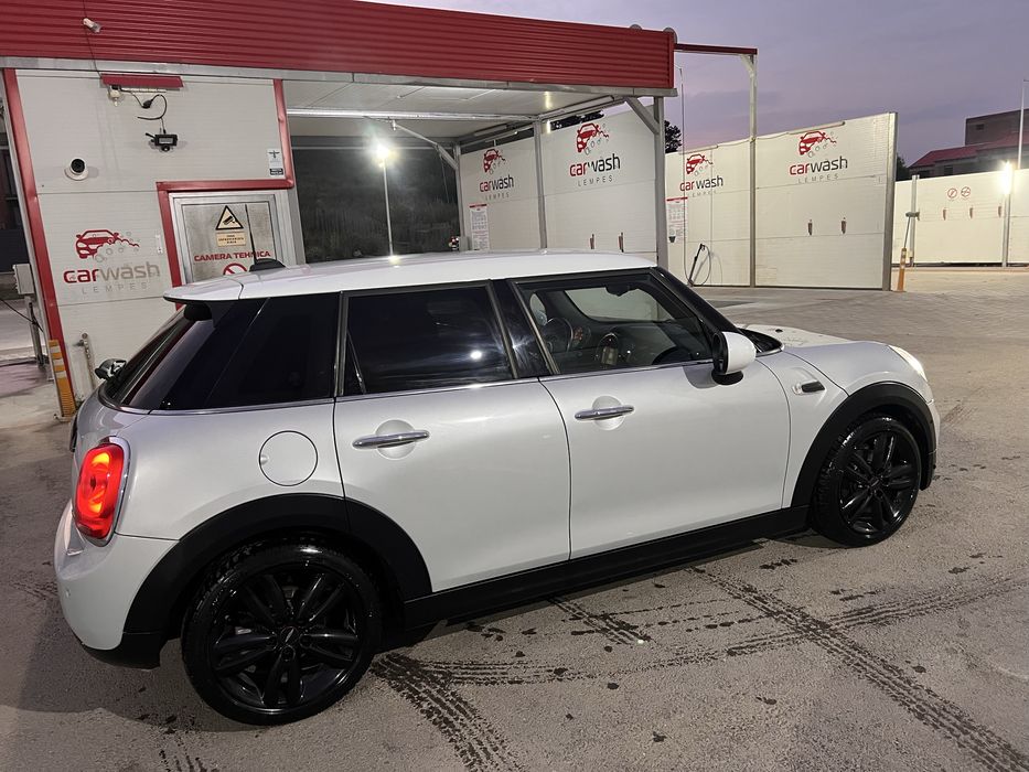 Vand Mini Coper , impecabil