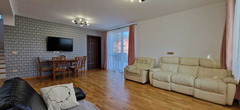 Casa de vanzare în cartier nou