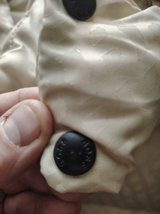 Geaca bărbați Hugo  guler  blana naturala -marimea  L