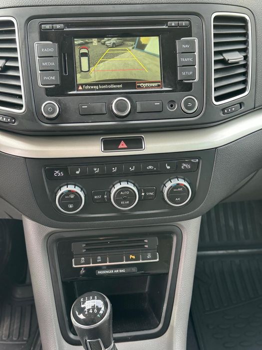 De vanzarea seat alhambra