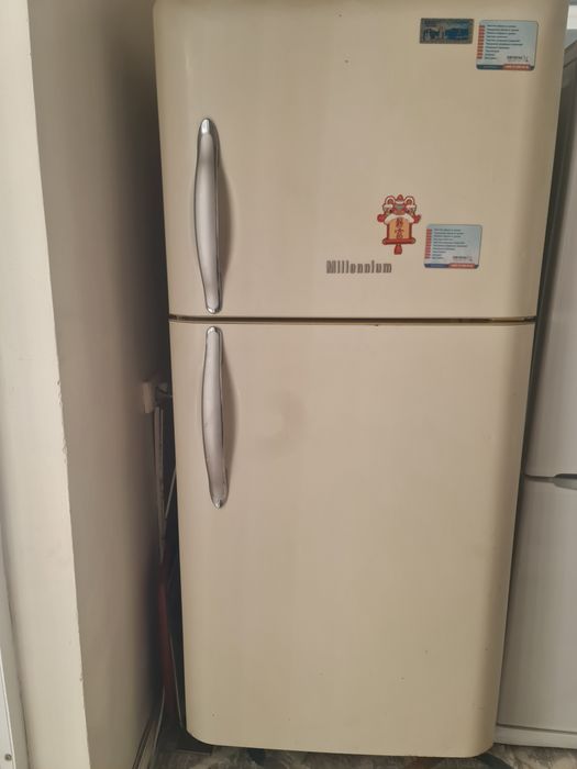 Большой холодильник катта музлатгич корейский