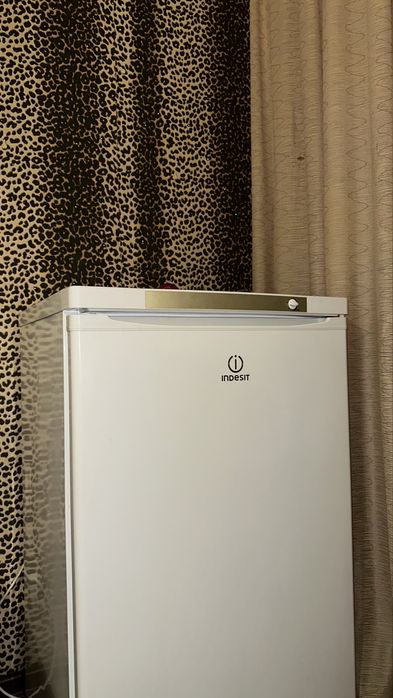 Морозильная камера Indesit