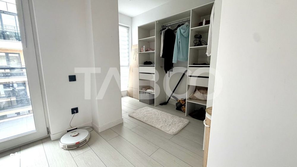 Penthouse panoramic de vanzare la cheie cu terasa de 40 mp Floresti