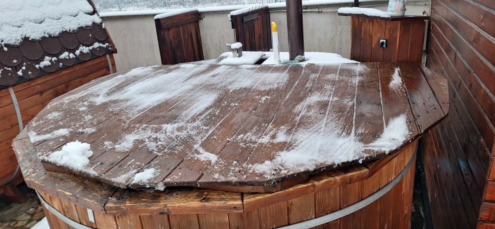 Ciubar cu hidromasaj