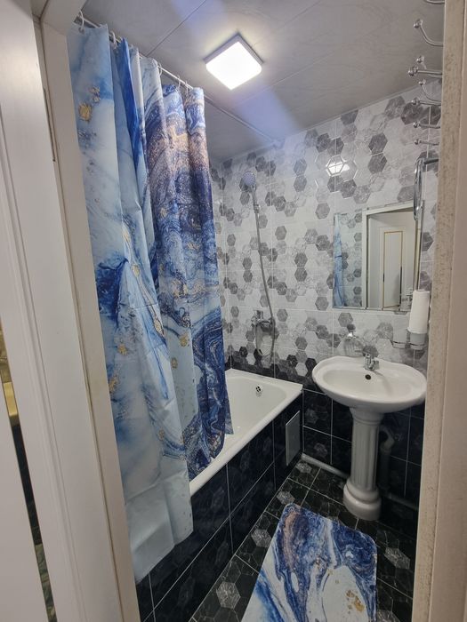 Шарк1 2хонали квартира сотилади