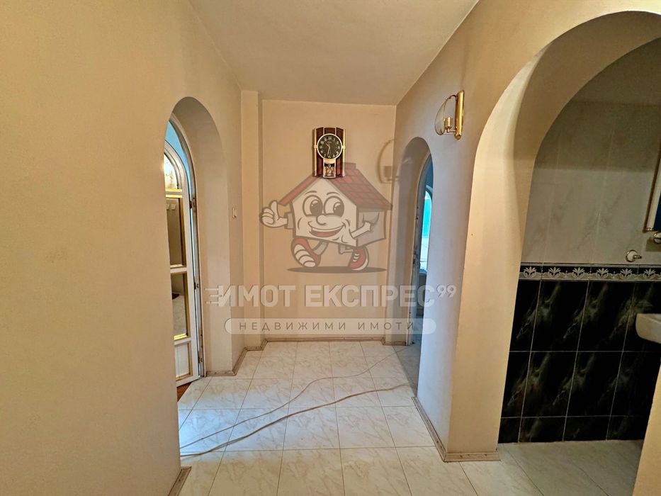 Продава се Етаж от къща в Асеновград - 178 кв.м за 675 €/кв.м - Снимка #11