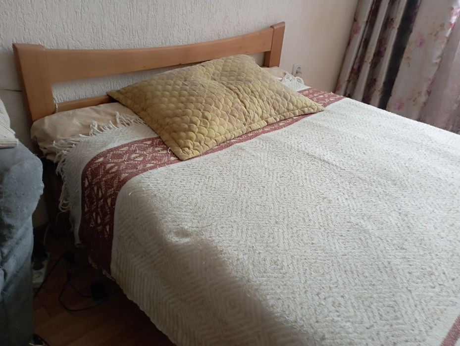 Кровать полуторка