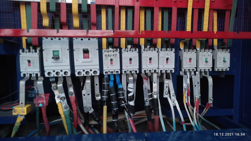 Електрик 220в 380в 4 группа