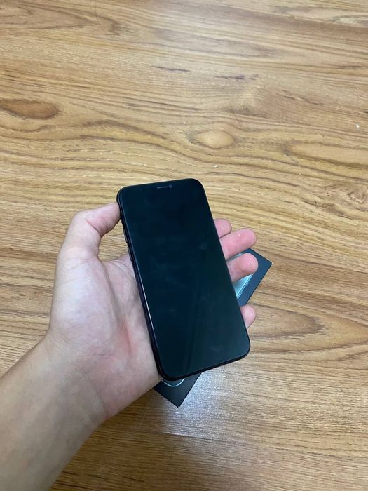 iPhone 11 Pro kar dok