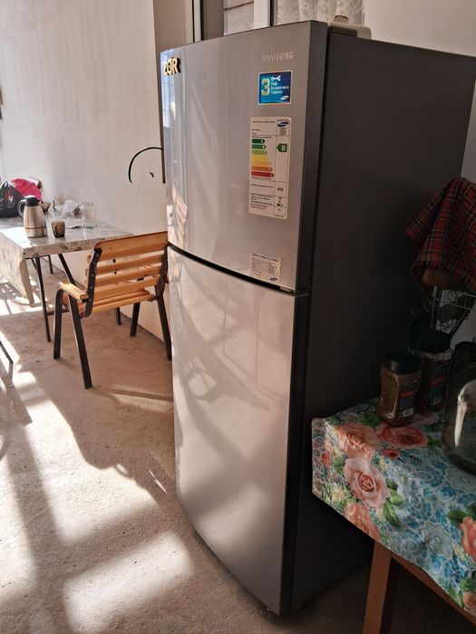 Продам холодильник Samsung