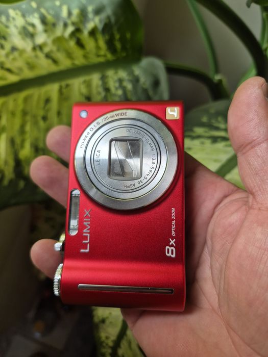 Compact digital Panasonic DMC  ZX1 Red