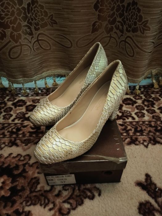 Женские туфли, босоножки