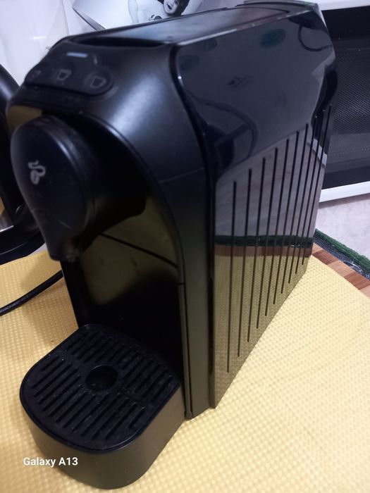 Aparat cafea cu capsule