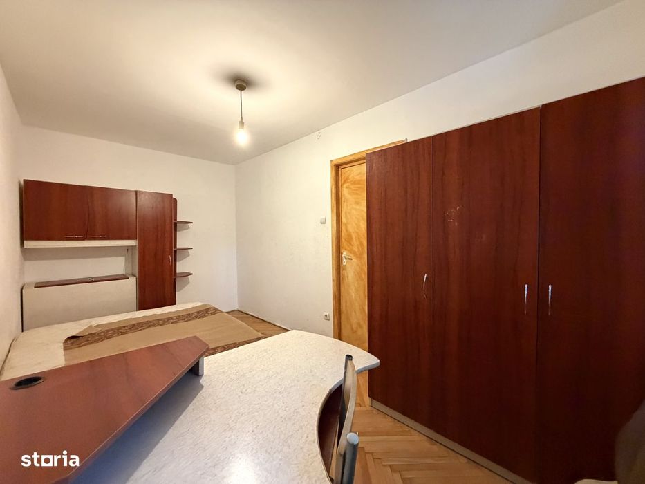 Apartament 3 camere, 50 mp utili, etaj 3, zona - Dacia