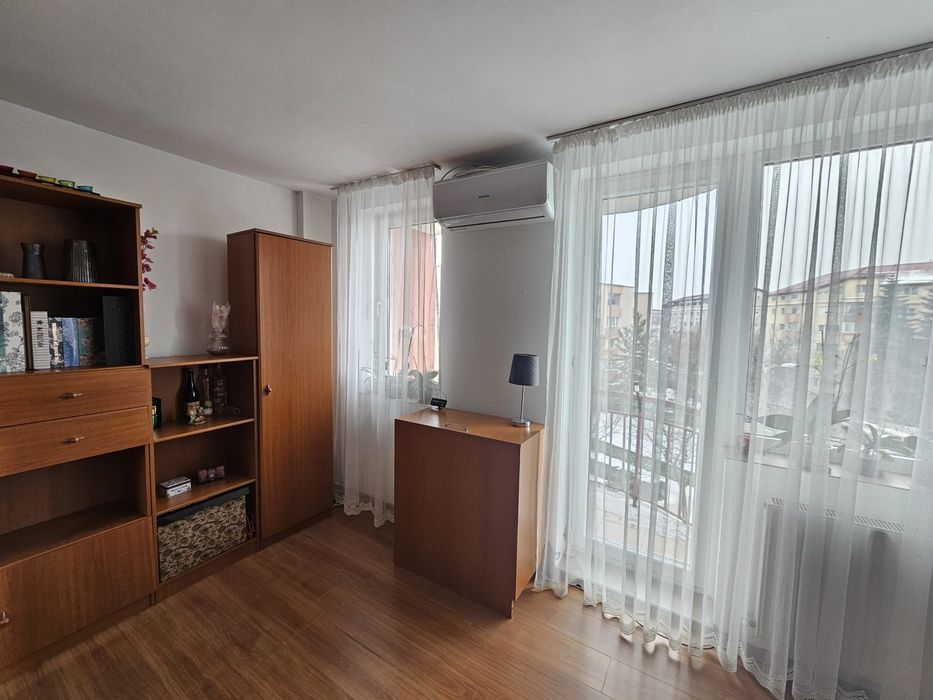 Persoana fizica dau apartament cu o camera in chirie
