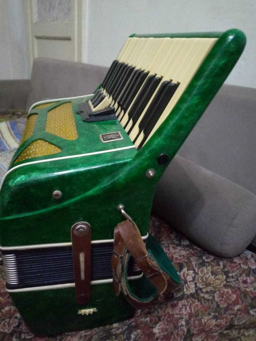 Аккордеон Темп продам