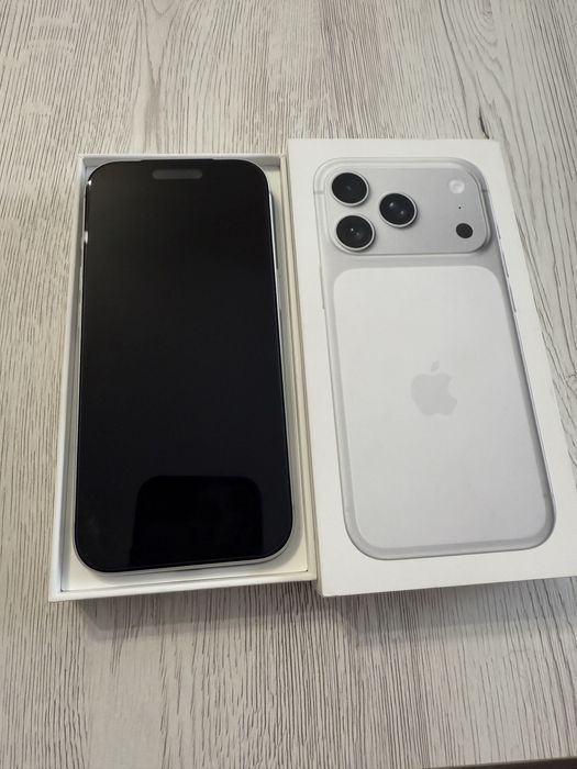 iPhone 17 Pro 512 Gb Silver ca nou !