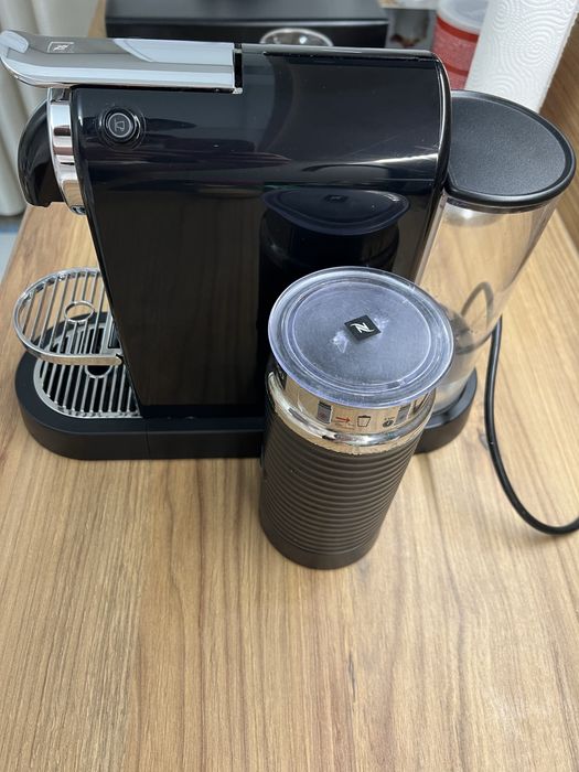 Кафе машина Nespresso Citiz&Milk Black