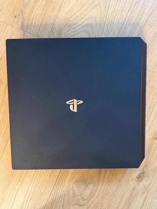 Полный комплект Приставка PlayStation4 (PS4) креслом, рулем и педалями
