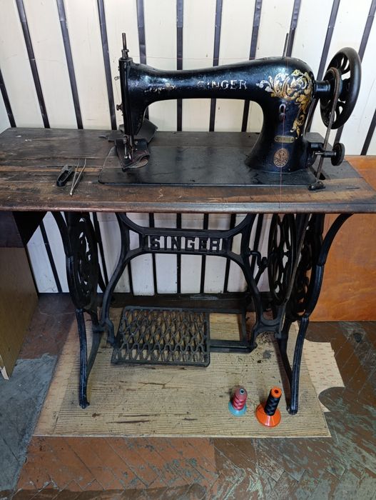 Шевна машина Сингер
