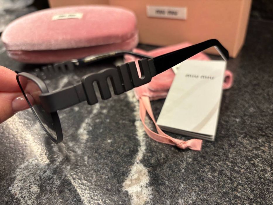 Miu miu слънчеви очила
