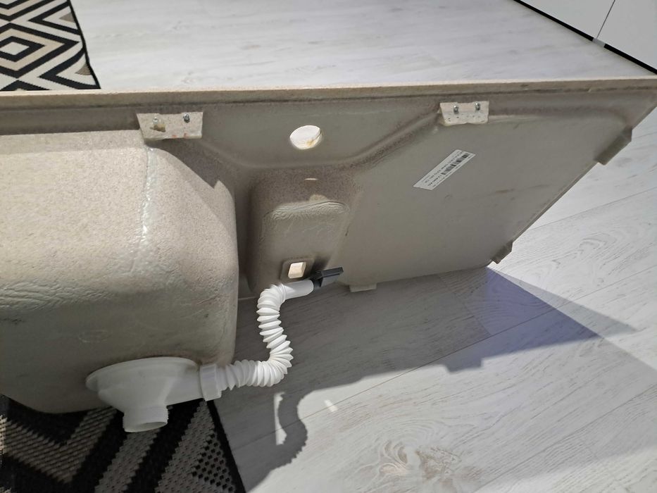 Chiuveta de bucatarie.