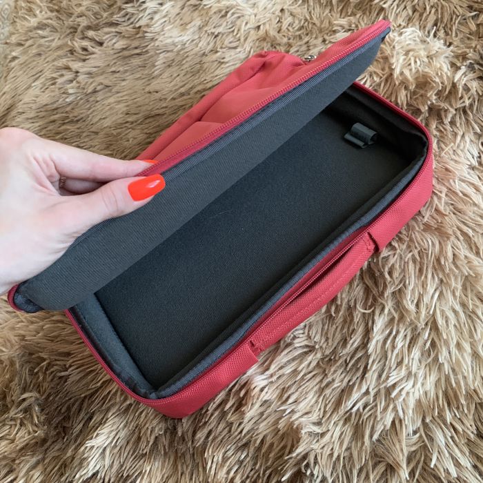 Продам сумку для мини-ноутбука