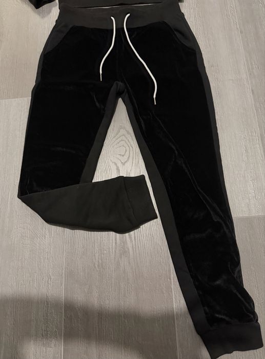 Дамски екип Philipp Plein с горно и долно, размер S.Оригинал