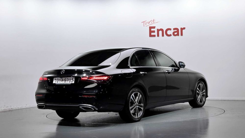Продаётся Mercedes-Benz E-Class E350 4MATIC Avantgarde