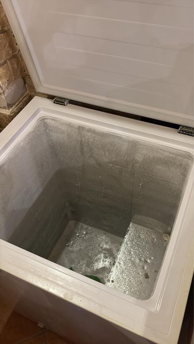 Продам морозильник
