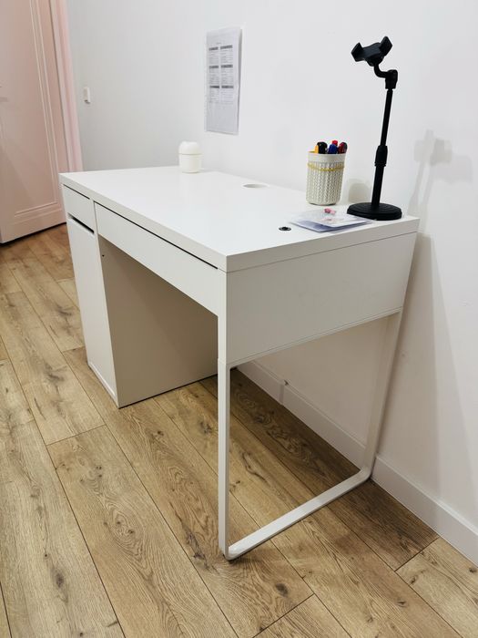 Стол Икеа Микке 105х50х75 белый