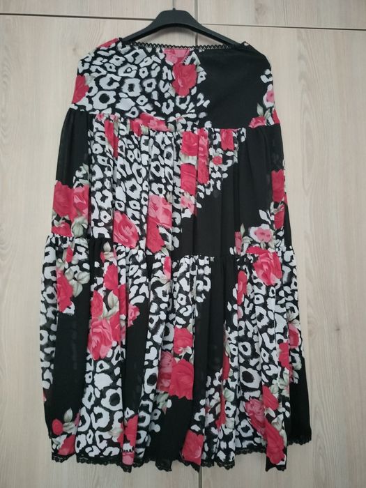 Fuste diferite modele și mărimi