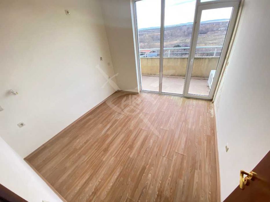 Продава се Тристаен апартамент в Поморие - 76 кв.м за 1000 €/кв.м - Снимка #6
