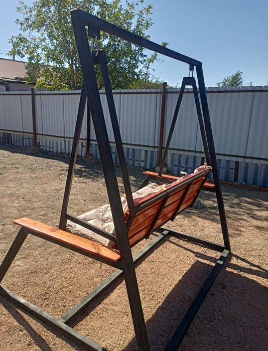 Продаеться качеля качеля сатылады