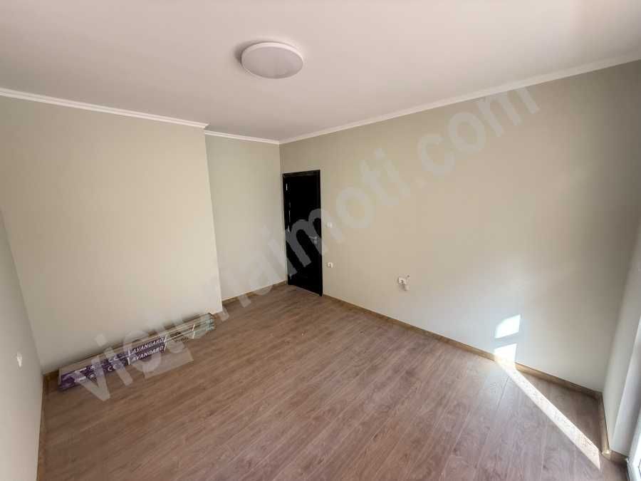 Продава се Тристаен апартамент в Велико Търново, Зона Б - 84 кв.м за 1477 €/кв.м - Снимка #2