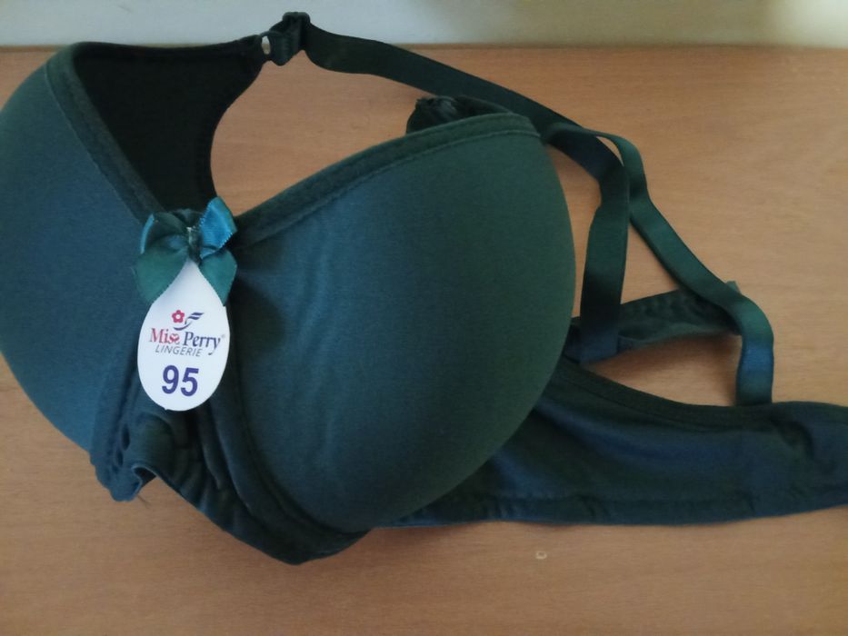 Тъмно зелен сутиен 95В