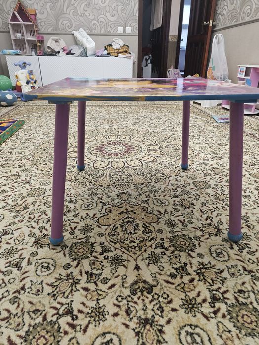 Детский стол продам
