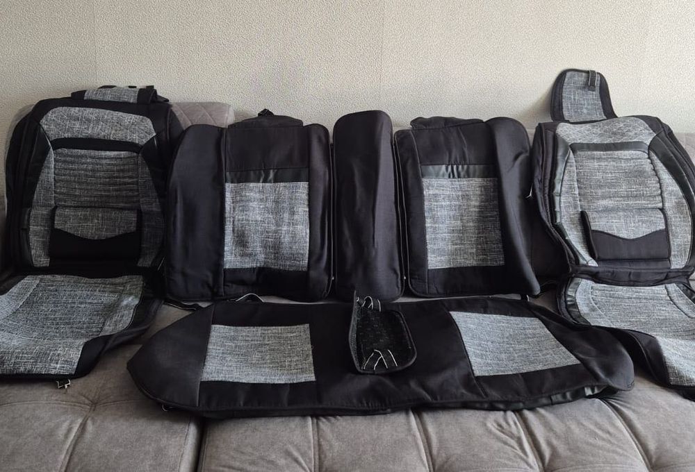 Чехлы на автомобиль RAV4