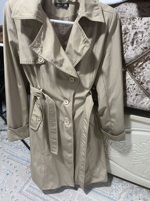 Продам женскую плащ