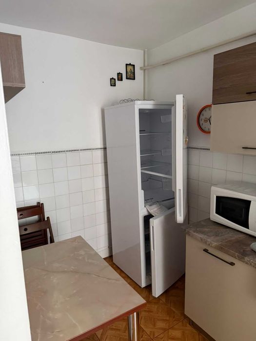 apartament de inchiriat
