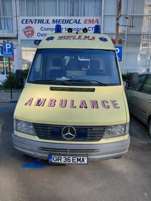 Se vinde ambulanta