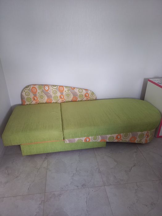 Продам диван раскладывающий