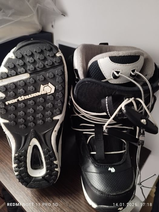 Bootsi Northwave mărimea 37(23,5cm)34-35 la picior