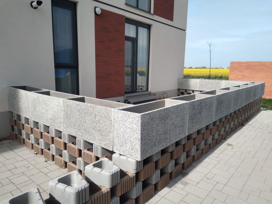 Ghiveci/jardiniere  mozaic spălat